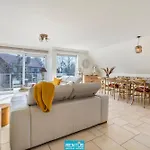 Monet - For 10 Persons In Lägenhet Nieuwpoort