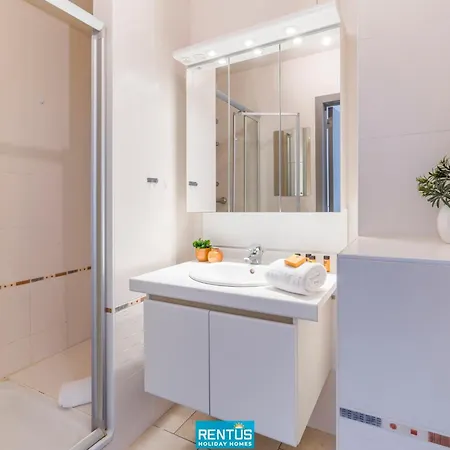 Monet - For 10 Persons In Апартаменты