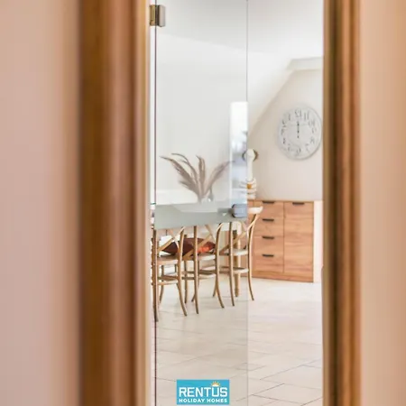 Monet - For 10 Persons In Апартаменты *